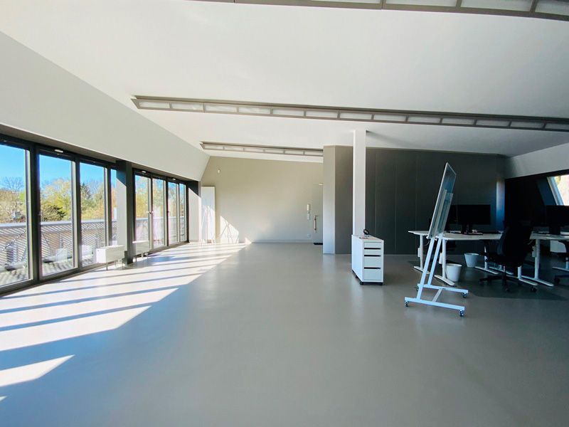 studio22 slide3